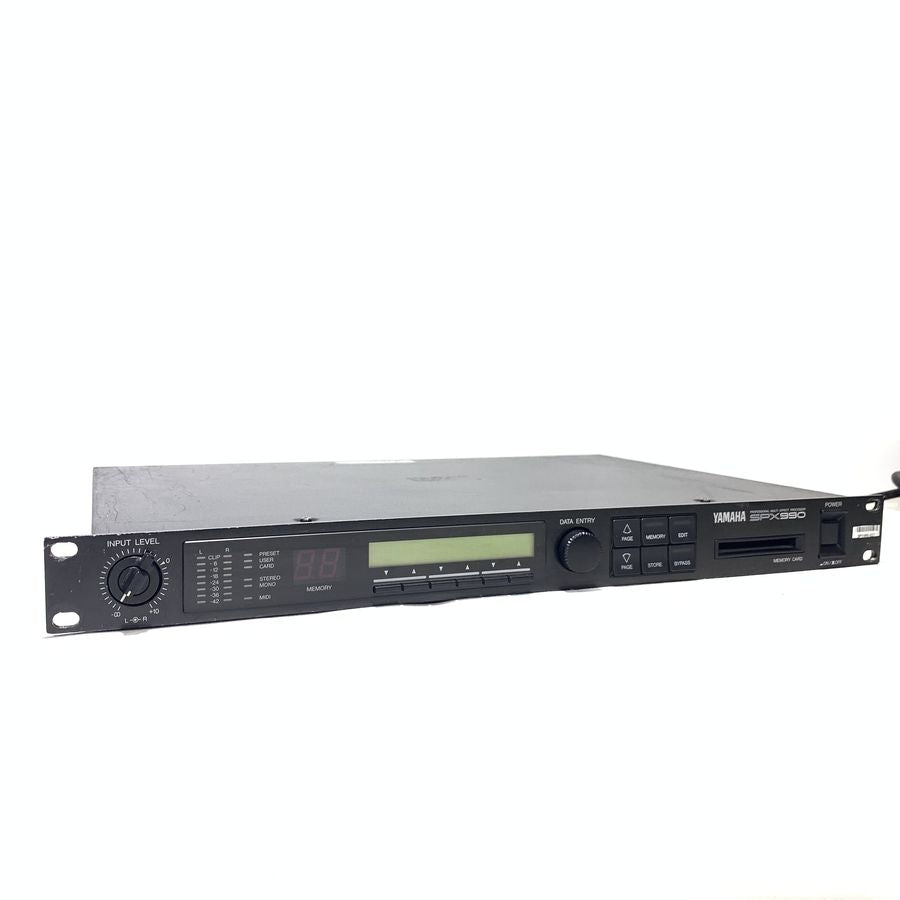 IMG_E4002_distrio_900x.jpg?v=