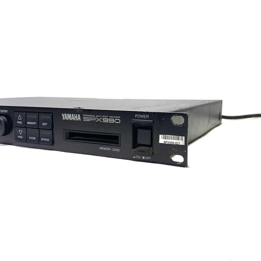 IMG_E4005_distrio_900x.jpg?v=